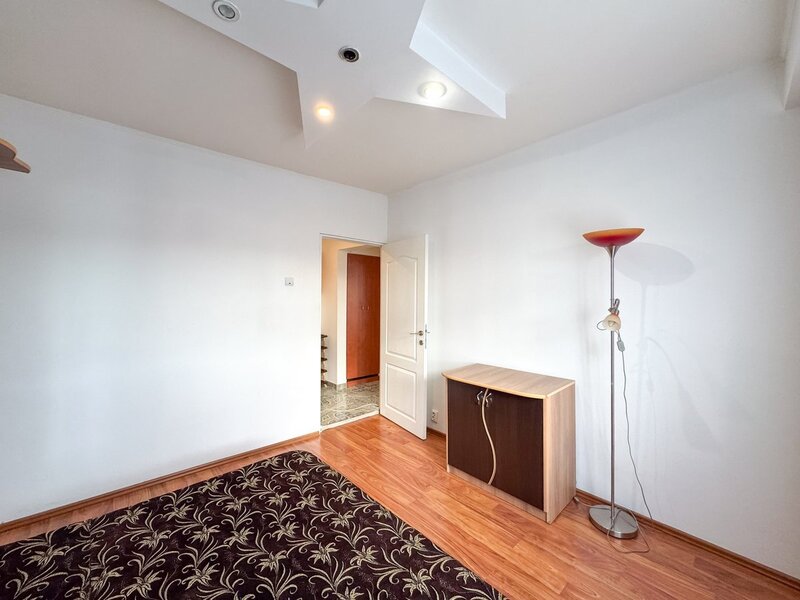Vitan apartament 3 camere de inchiriat
