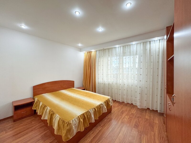 Vitan apartament 3 camere de inchiriat