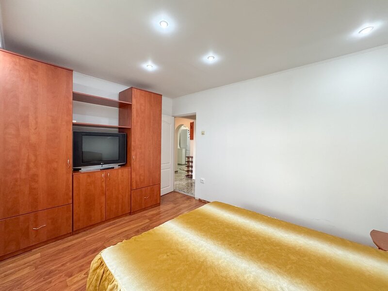 Vitan apartament 3 camere de inchiriat